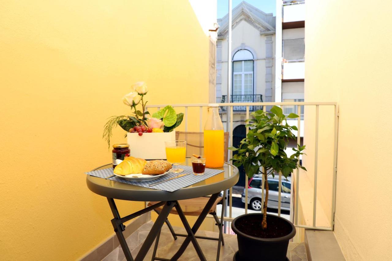 Le Jardin Secret De Faro Guesthouse Exteriör bild